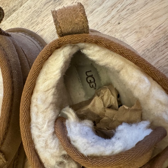 Ugh neumel boots - Picture 4 of 6